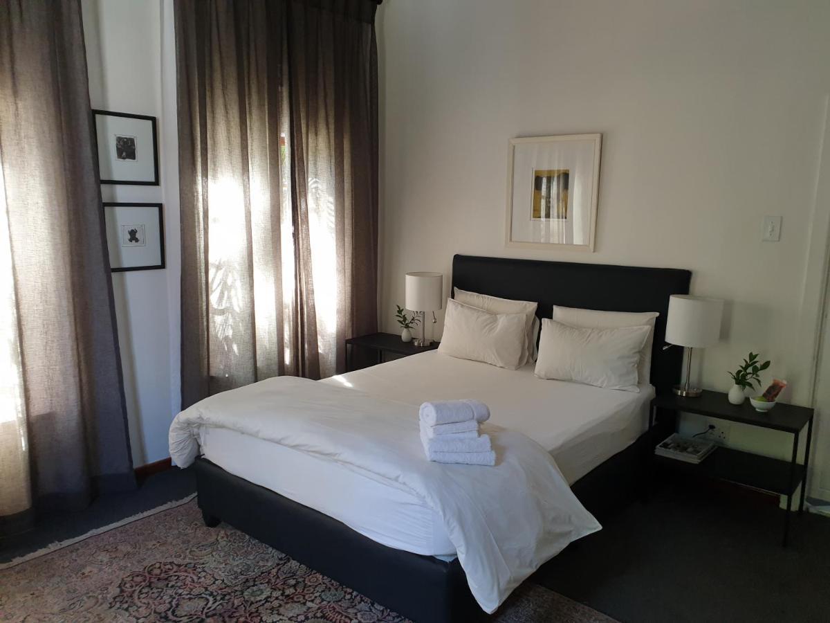 Le Must Residence Upington Esterno foto