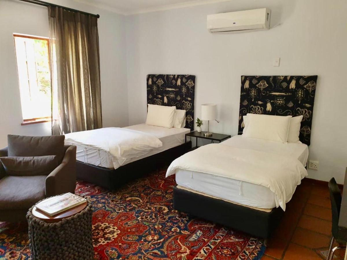 Le Must Residence Upington Esterno foto