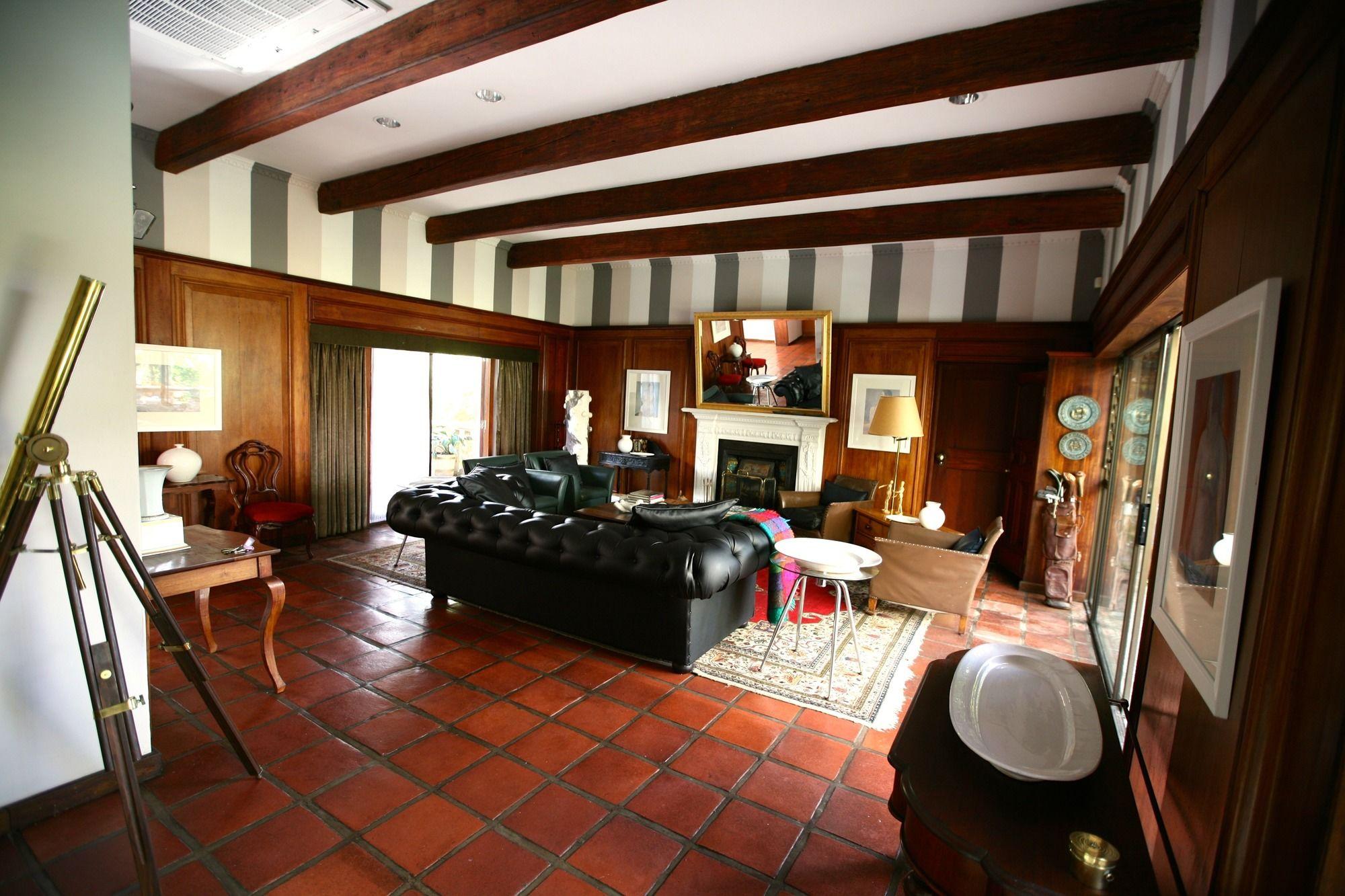 Le Must Residence Upington Esterno foto