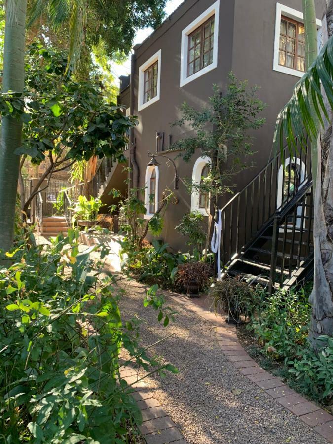Le Must Residence Upington Esterno foto