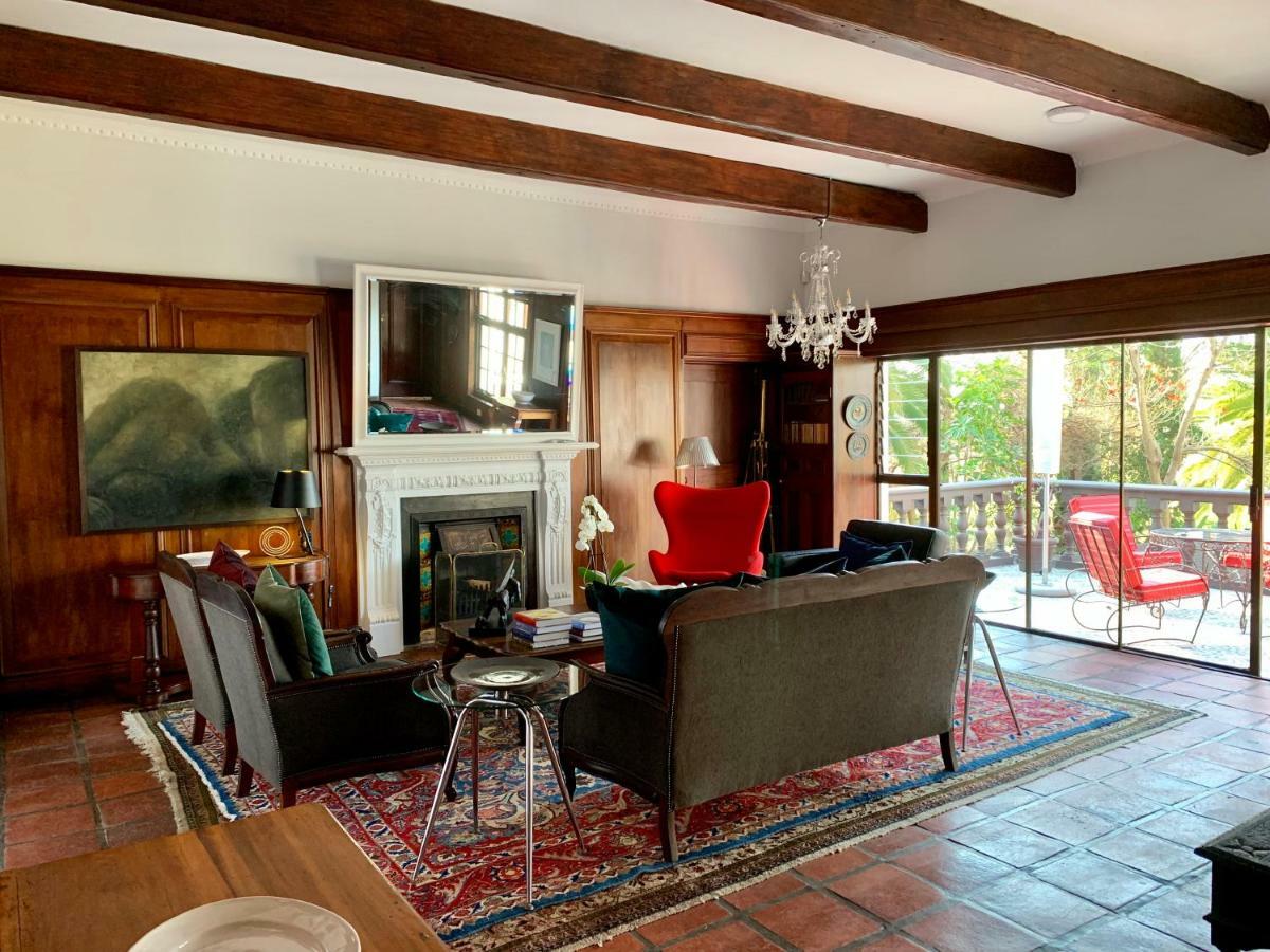 Le Must Residence Upington Esterno foto